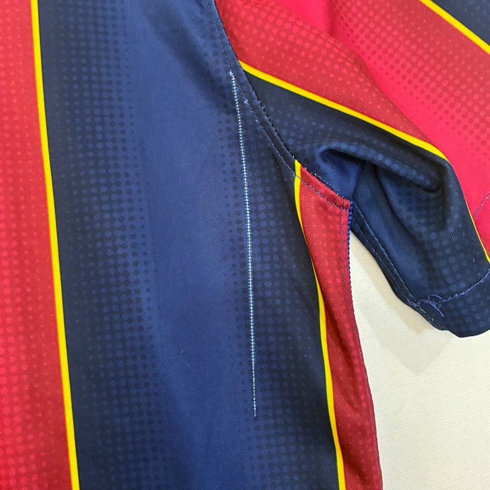 Nike FC Barcelona Jersey Mens Large Blue Red Faded Messi 10‎ Soccer Rakuten FLAW - Picture 6 of 10